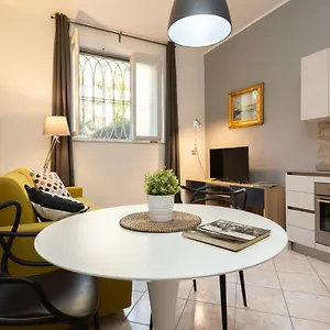 The Rent - Cozy Studio In Downtown Italia